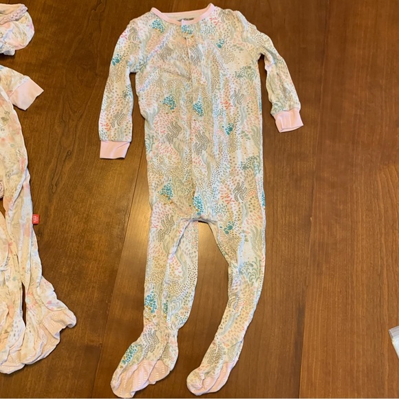 12-18 mos magnetic me pj bundle - Picture 7 of 9